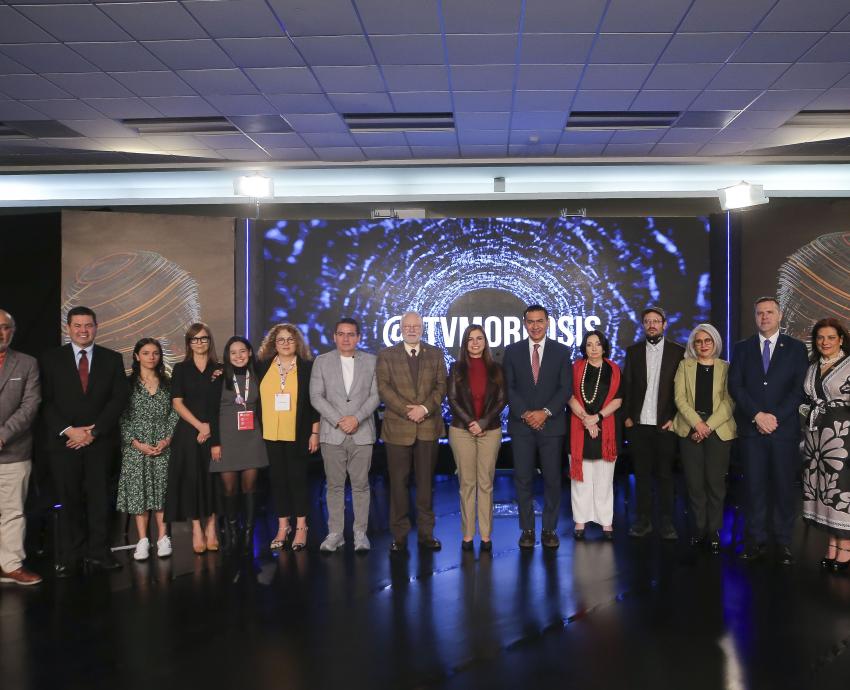 Inicia TVMorfosis 2025 para analizar el peligro del exceso de información en plataformas digitales