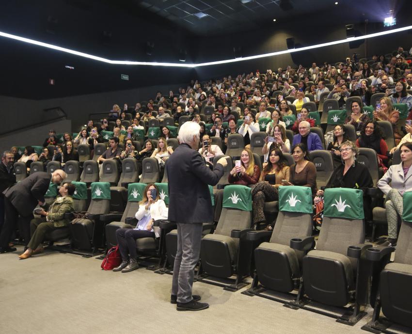 Richard Gere charla sobre “Sabiduría y felicidad” en Cineteca FICG