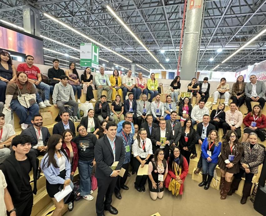 Distribución, calidad y cuidado del agua, bajo análisis en nuevo libro de CUChapala