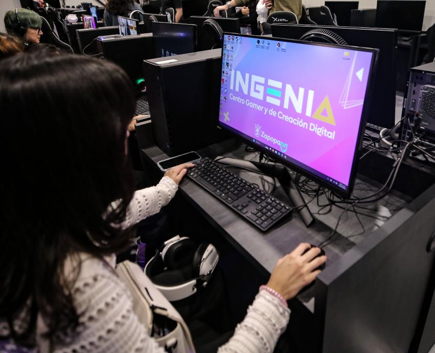 Con videojuegos y novelas gráficas, alumnos del CUAAD enseñan sobre ciberseguridad 