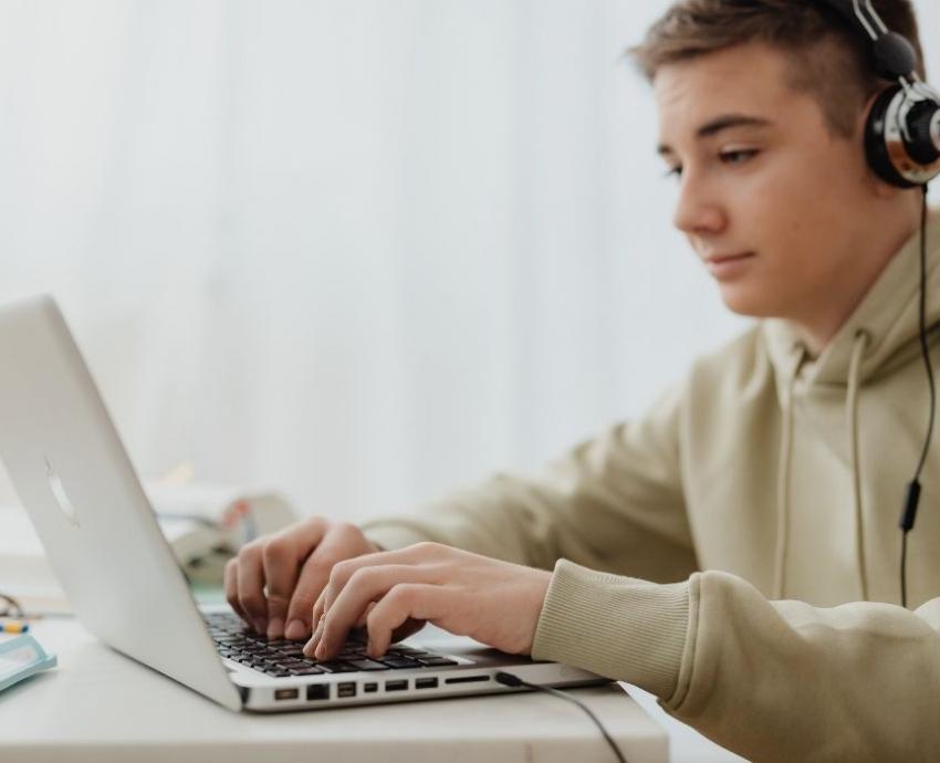 Ofrecen a aspirantes no admitidos de UdeG opción para seguirse preparando