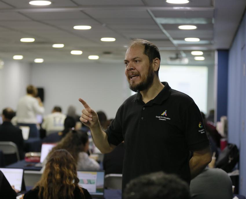 Avanza gira de capacitación en UdeG sobre uso de herramientas digitales de Google