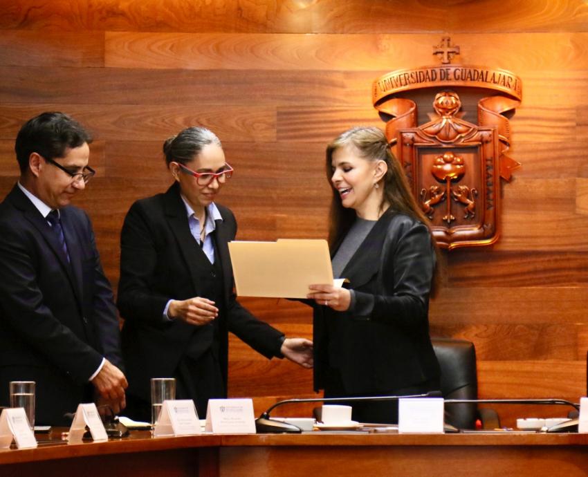 Firman UdeG y Consejo de Cámaras Industriales de Jalisco convenio para promover modelo de educación dual