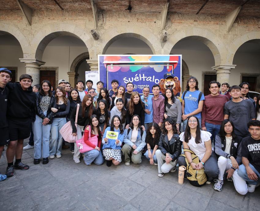 Cuando la universidad escucha: UdeG presenta “Suéltalo”, la unidad móvil de salud mental