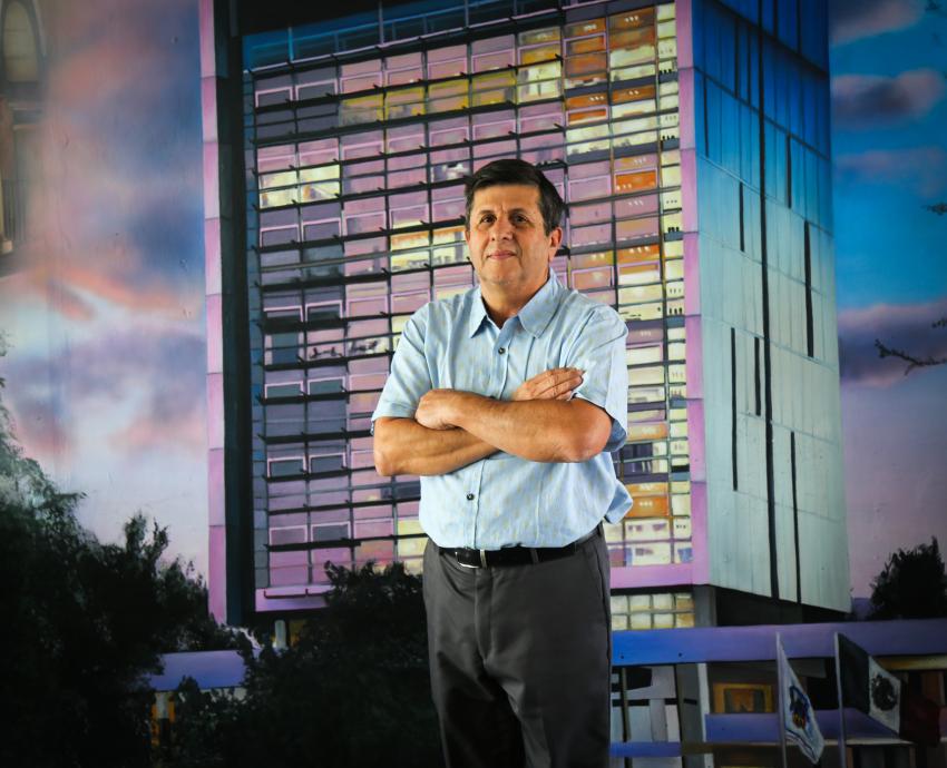 Investiga académico del CUAAD el urbanismo ornamental, fuentes y agua como conectores del espacio público