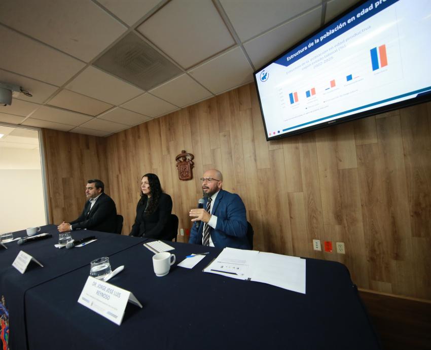 Sector informal, el más afectado con reducción de jornada laboral, advierten especialistas del CUCEA