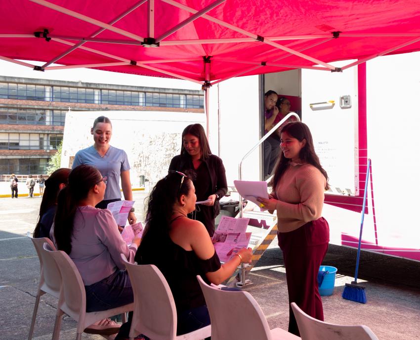 Realizan jornada de mastografías gratuitas en CUGuadalajara