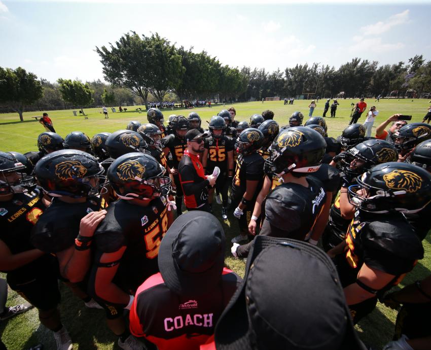 Debuta Leones Negros de futbol americano en casa durante jornada tres de ONEFA