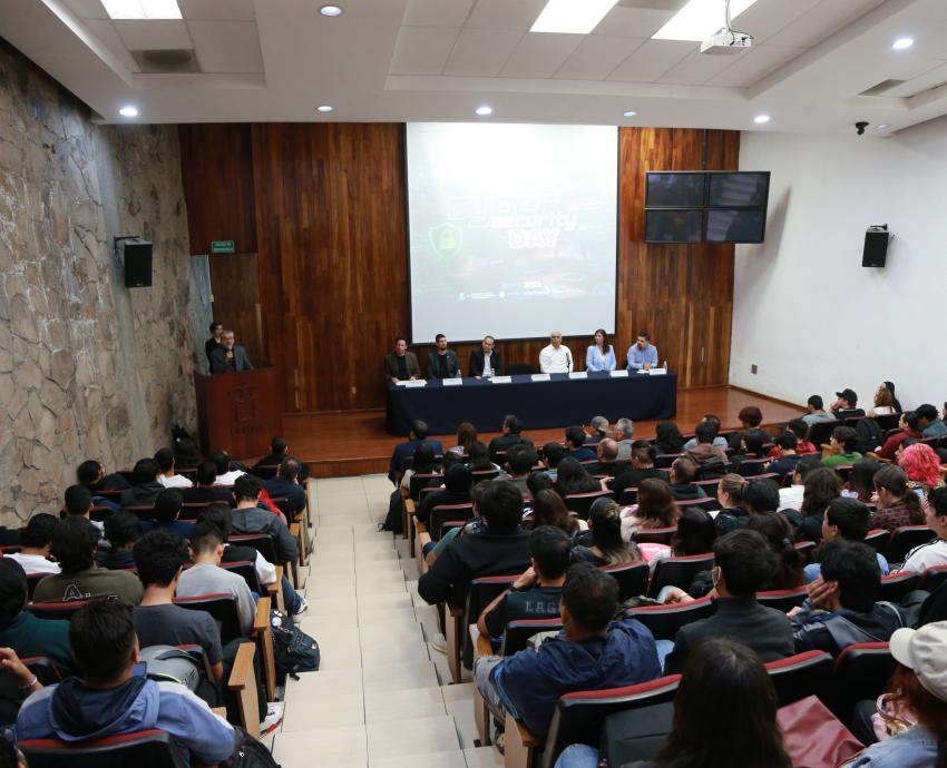 Estudiantes del CUGuadalajara desarrollan habilidades en el “Cybersecurity day”