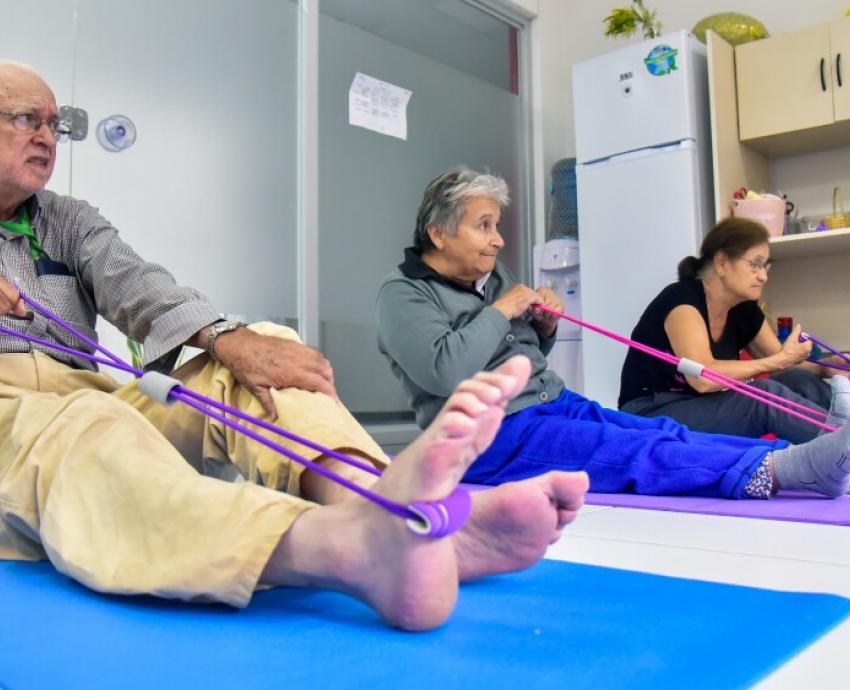 Movimiento y buena alimentación, claves para una vejez digna