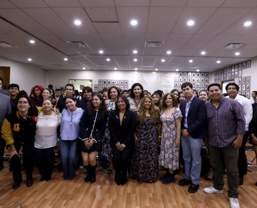 Inauguran tercera edición de la Copa leones de debate, argumentación y oratoria en el Congreso de Jalisco