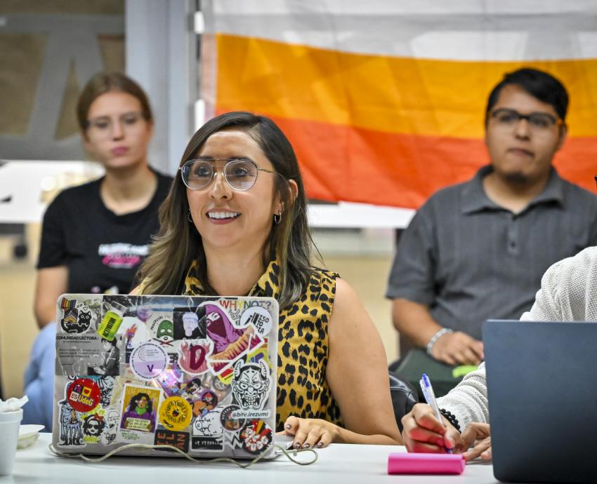 Salen del clóset académico en Pride Académico 2026