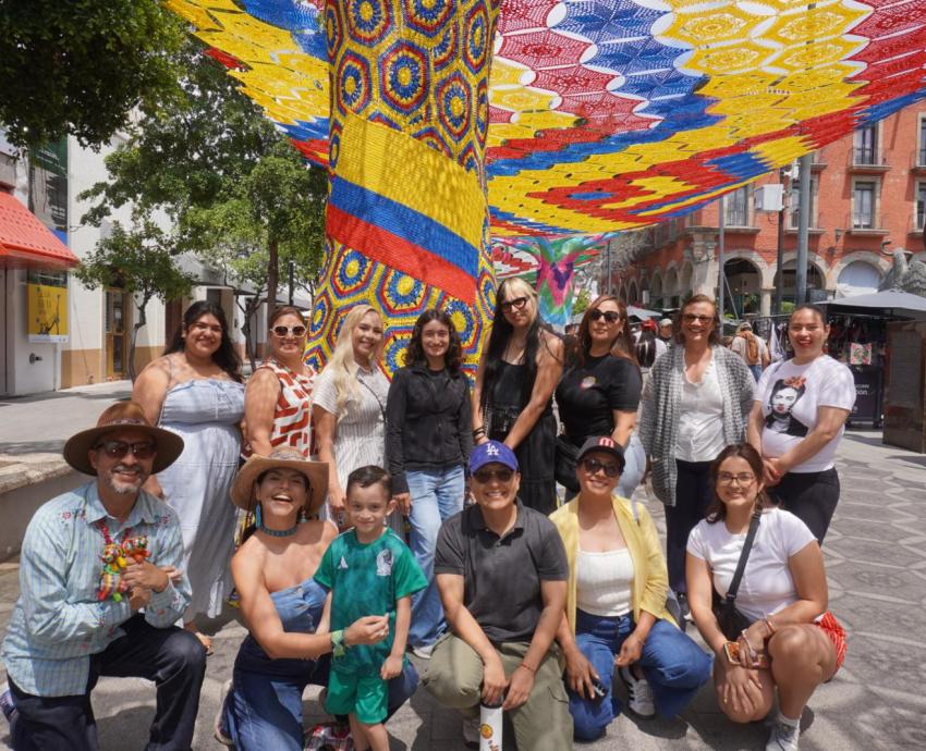 Estudiantes y profesores de Los Ángeles participan en programa de inmersión lingüística y cultural