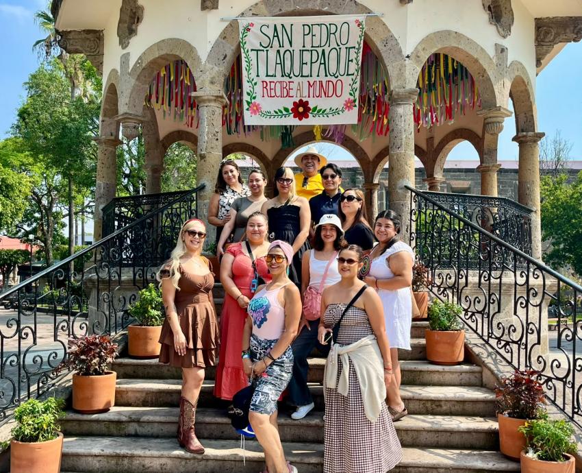 Estudiantes y profesores de Los Ángeles participan en programa de inmersión lingüística y cultural