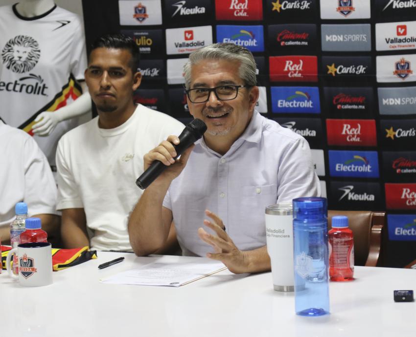 Presentan Leones Negros a sus refuerzos y levantan la voz por el ascenso previo a su debut en casa