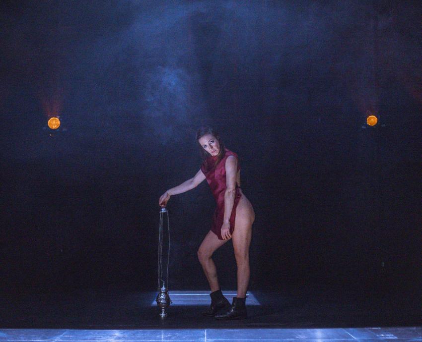 Luz Arcas presenta “Morphine”, un rito de tránsito a través de la danza