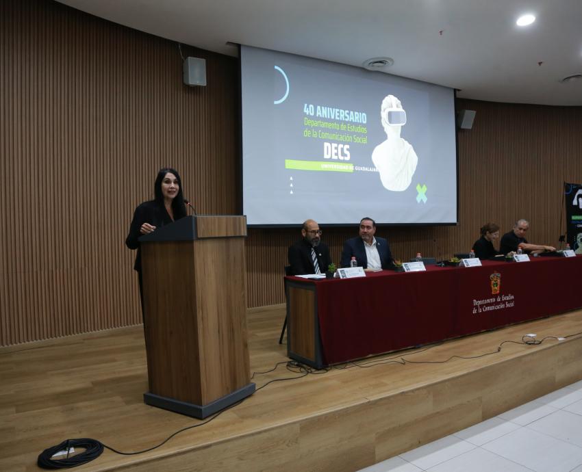 Celebran 40 años del DECS del CUCSH explorando las humanidades digitales 