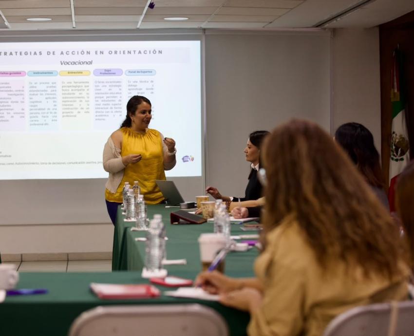 Unen esfuerzos CGAI, SEMS y CGSU para trazar rutas de orientación vocacional del bachillerato al nivel superior de la UdeG 