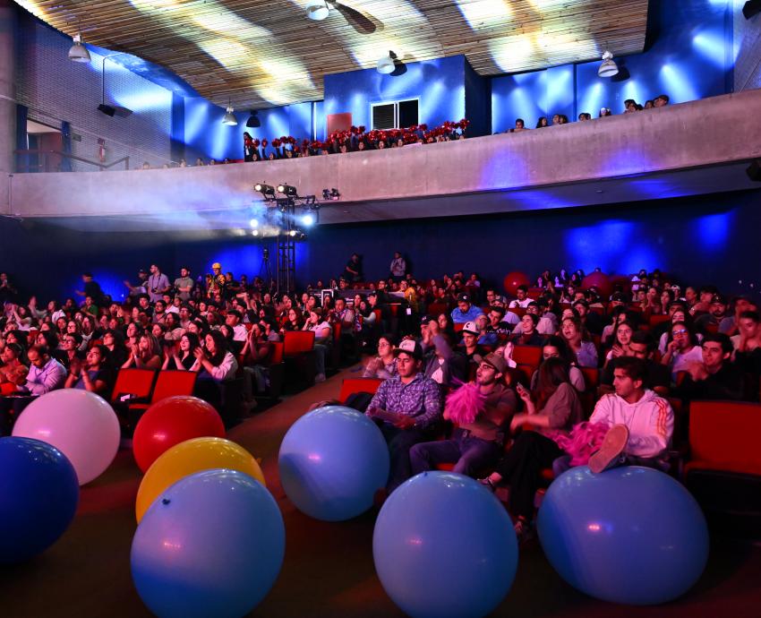 ¡El escenario fue suyo! Celebran semifinalistas de Rugido UDG 2026 en CUAltos