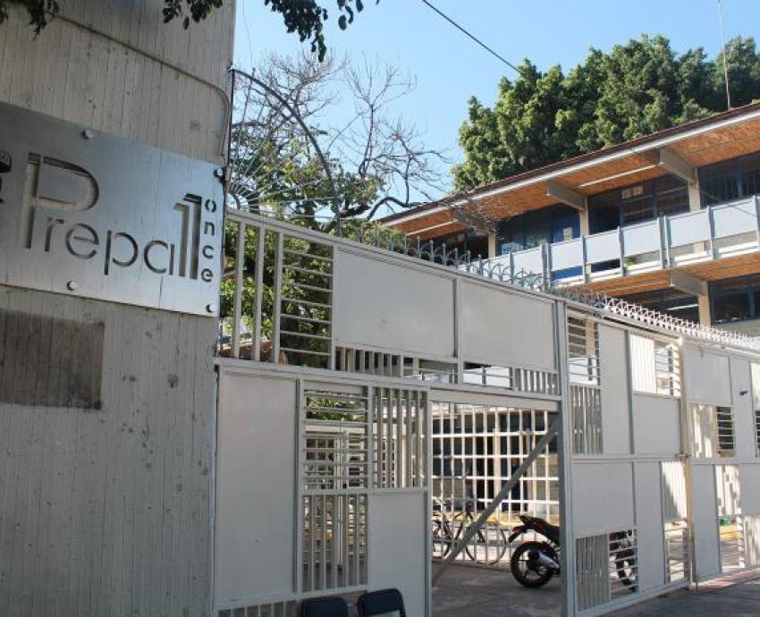 Inaugura Rector Villanueva Lomelí áreas comunes en Preparatoria 11