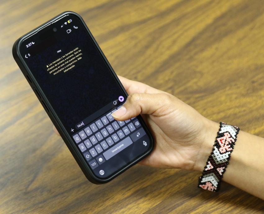 La UdeG en colaboración con Apple incorpora por primera vez un teclado en lengua wixárika en iOS 26