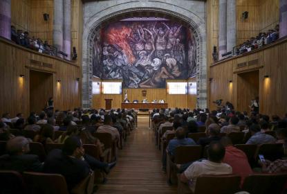 Intelectuales analizaron los desafíos a la libertad en los países de América Latina