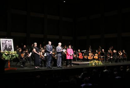 La V Bienal Mario Vargas Llosa rindió homenaje a Raúl Padilla López con un concierto en el CSAE