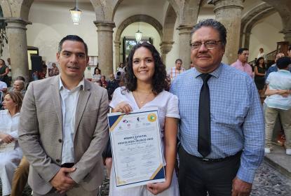 Galardonan a orientadora educativa de la Preparatoria de Santa Anita con el Premio Estatal de Psicología Jalisco 2023