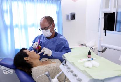 Odontólogos especializados pueden dar tratamiento a ronquidos y apnea de sueño