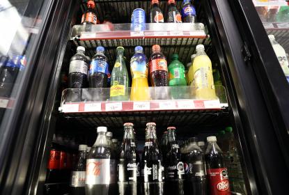 CUCS busca revertir el consumo de bebidas azucaradas con la campaña “Hidratere”