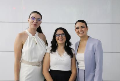 Presentan su tesis de doctorado en 3 minutos