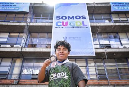 Gana estudiante de CUGDL medalla de plata en Paranacionales CONADE 2024