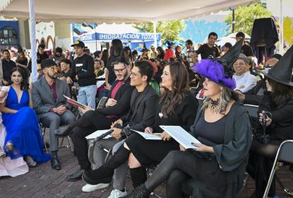 Reúne desfile del Aquelarre 2024 a más de 500 estudiantes del CUCEI