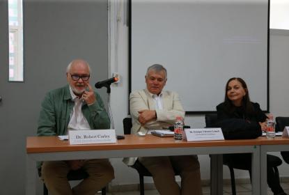 Reconocen cuatro décadas de investigadores del CUCSH