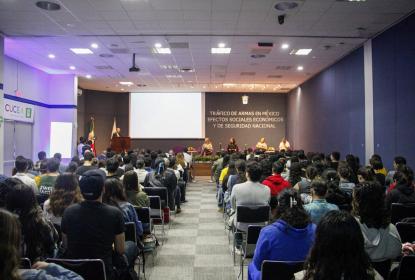 Ingresan a México alrededor de 500 mil armas ilegales al año