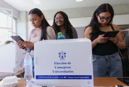 Elecciones del CGU registran numerosa participación de estudiantes en la UdeG