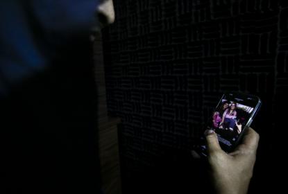 Grupos de “manosfera” alimentan discursos de odio en internet