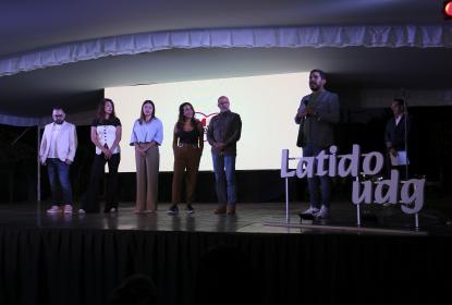 Con mariachi y ballet folklórico, inició “Latido UdeG” en la Rambla Cataluña