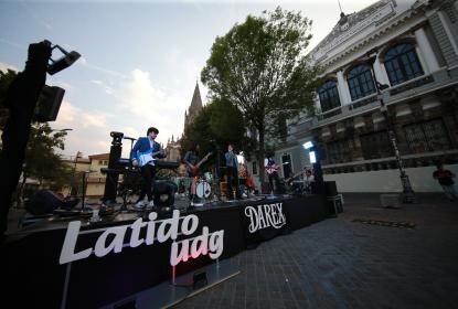 Late la Rambla Cataluña con el talento de estudiantes de la UdeG