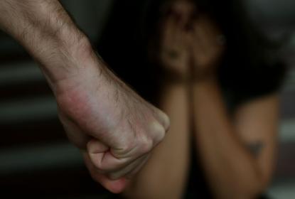 “Violencia vicaria”, un libro para entender esta forma de agresión contra las mujeres