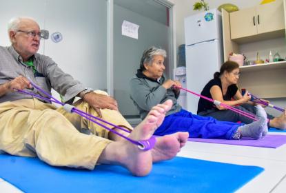 Movimiento y buena alimentación, claves para una vejez digna