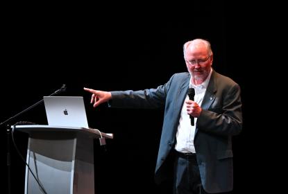 Kent Larson reflexiona sobre el futuro de las ciudades y la vivienda como espacios para habitar