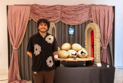 Unen cine y arte visual en la exposición “Teatro secreto” en MUSA