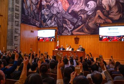 Toman protesta a nuevo Consejo General Universitario