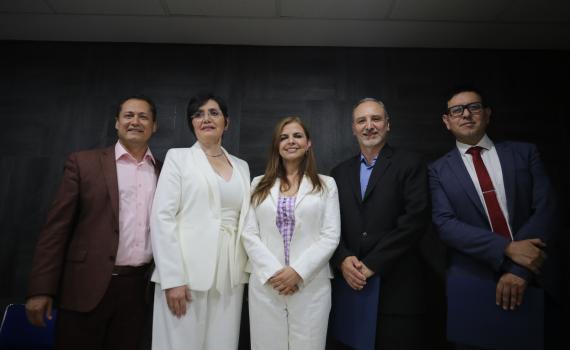 Rectora General Karla Planter Pérez entrega nombramientos a directores de Hospitales Civiles