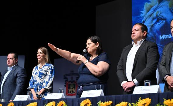 Ratifican a la maestra Ana María de la O Castellanos como Rectora del CUCSur