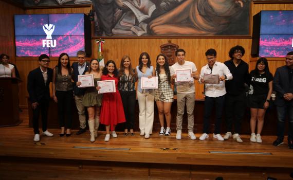 Entregan constancias a candidatos a la presidencia de la FEU para el periodo 2025-2028