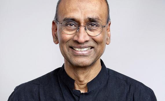 El premio Nobel Venki Ramakrishnan encabezará FIL Ciencia