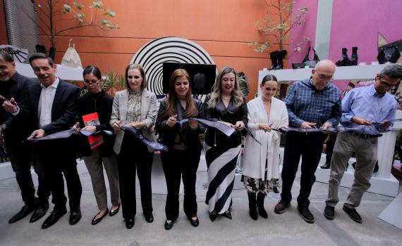Rectora General inaugura Expo DIMO, encuentro de creadores de moda