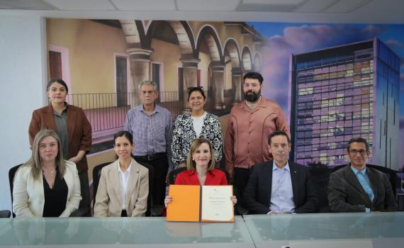 Diseño de Modas del CUAAD recibe acreditación de calidad por el COMAPROD 